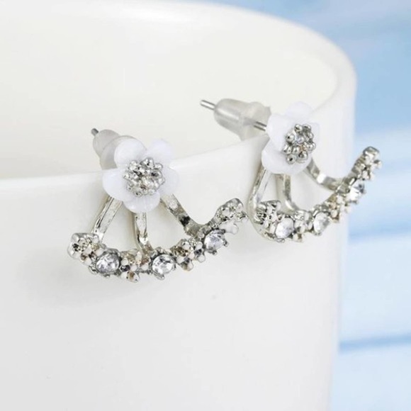 Trendy Silver Daisy Jeweled Cuff Earrings - Picture 1 of 6